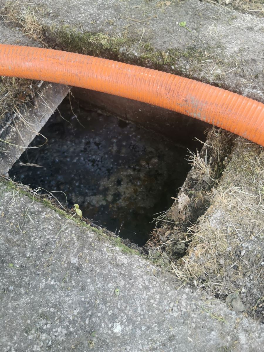 Nasty Septic Tank Emptied Llanguring Powys Septic Tank Emptying Service